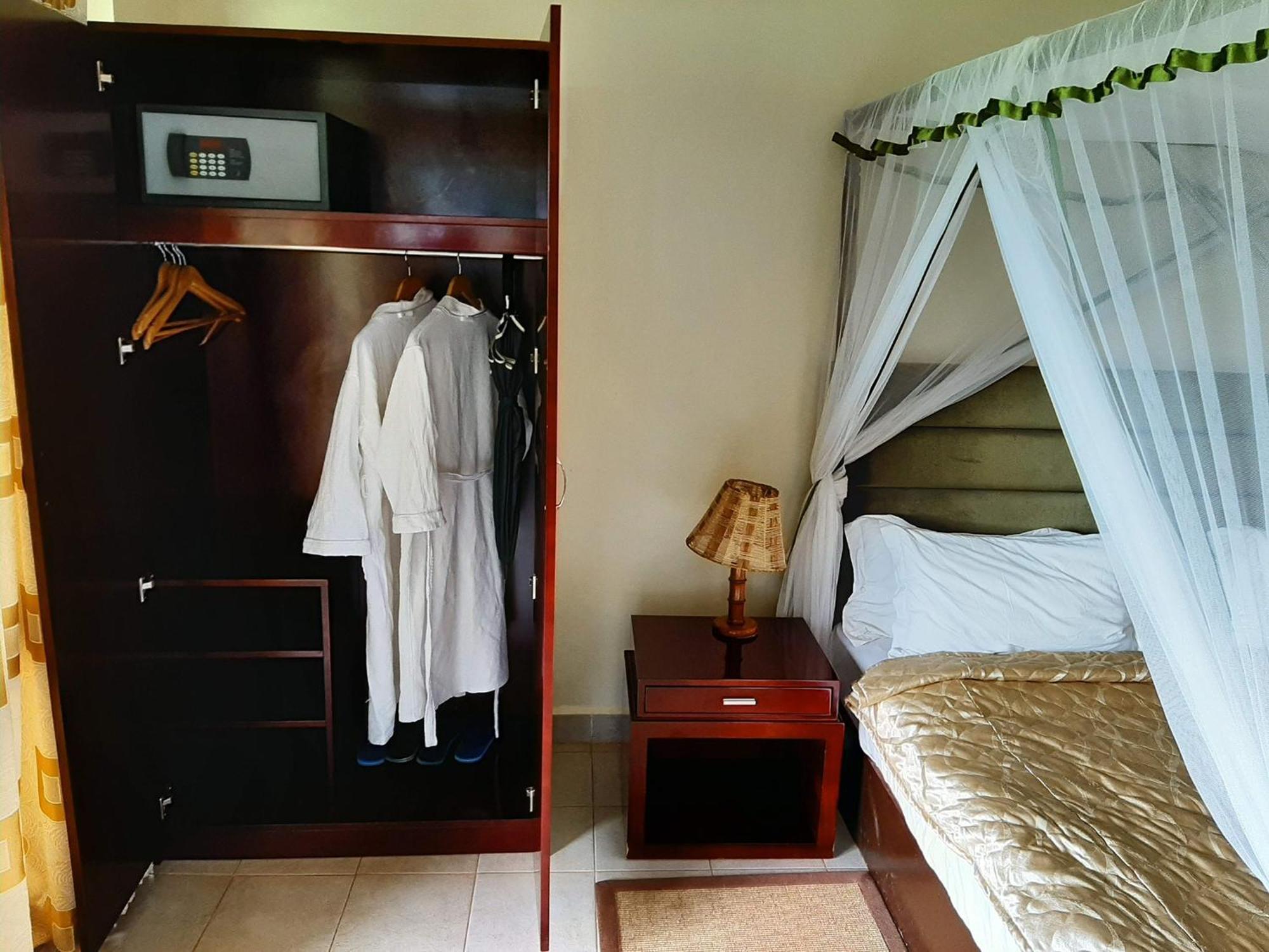 Aa Lodge Amboseli Exterior photo