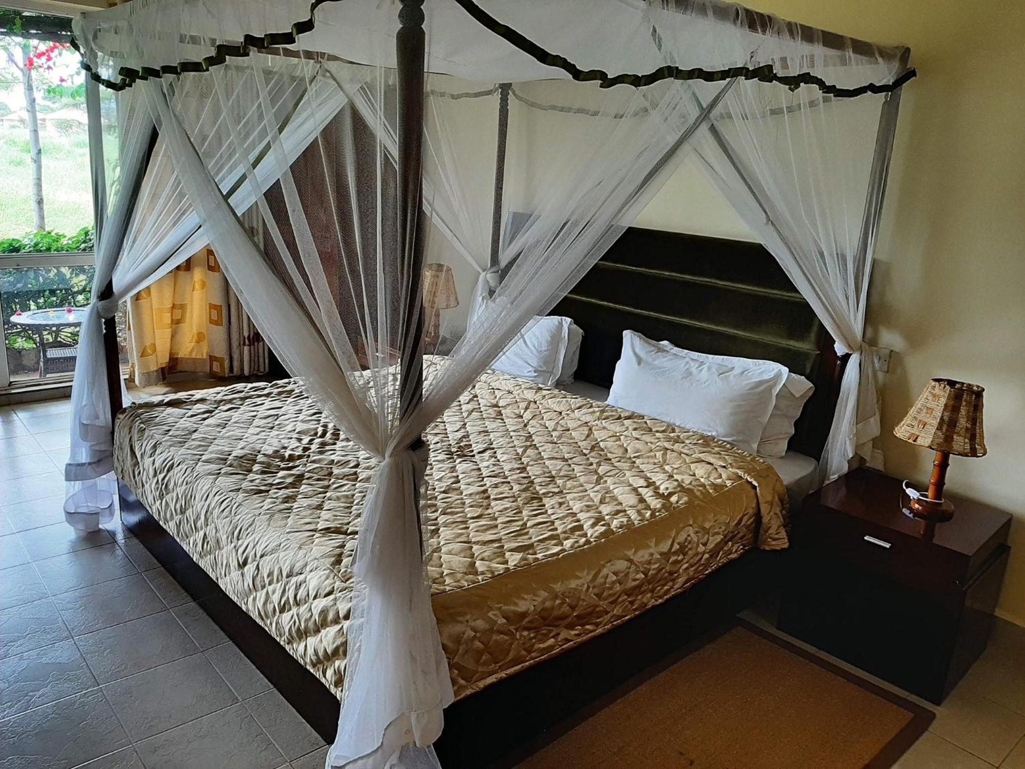 Aa Lodge Amboseli Exterior photo