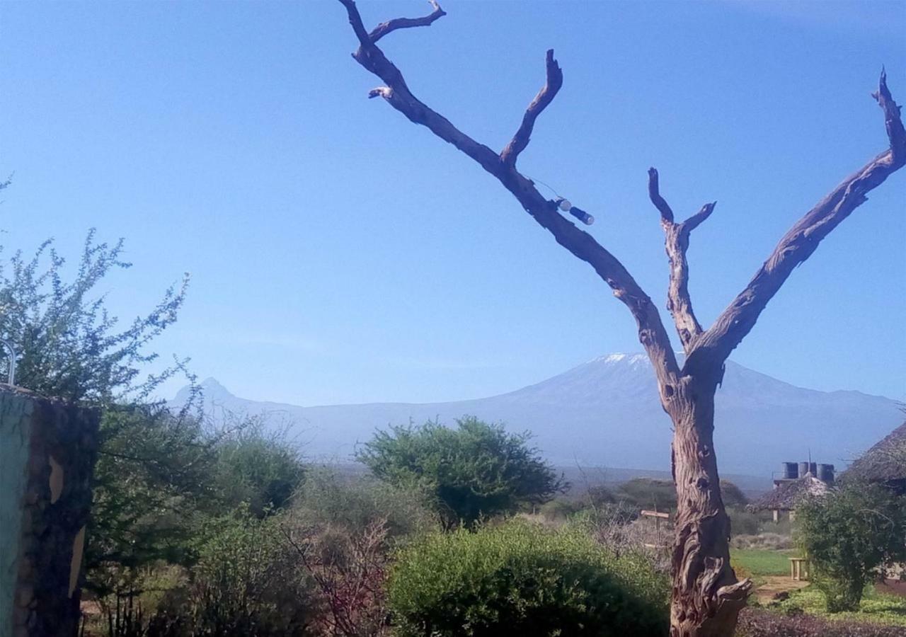 Aa Lodge Amboseli Exterior photo